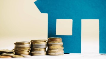 What Kind of Fees Are Associated with Refinancing a Mortgage?